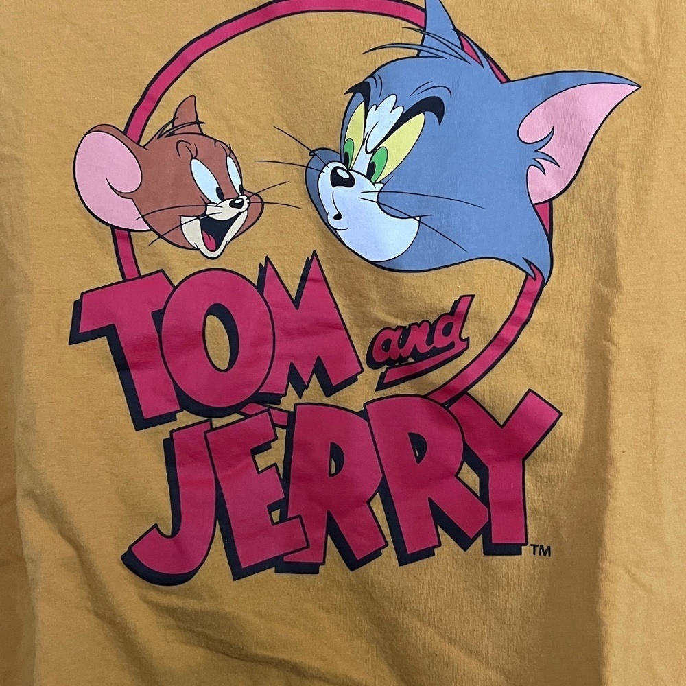 Tom and Jerry Graphic Tee - Picture 2 of 4